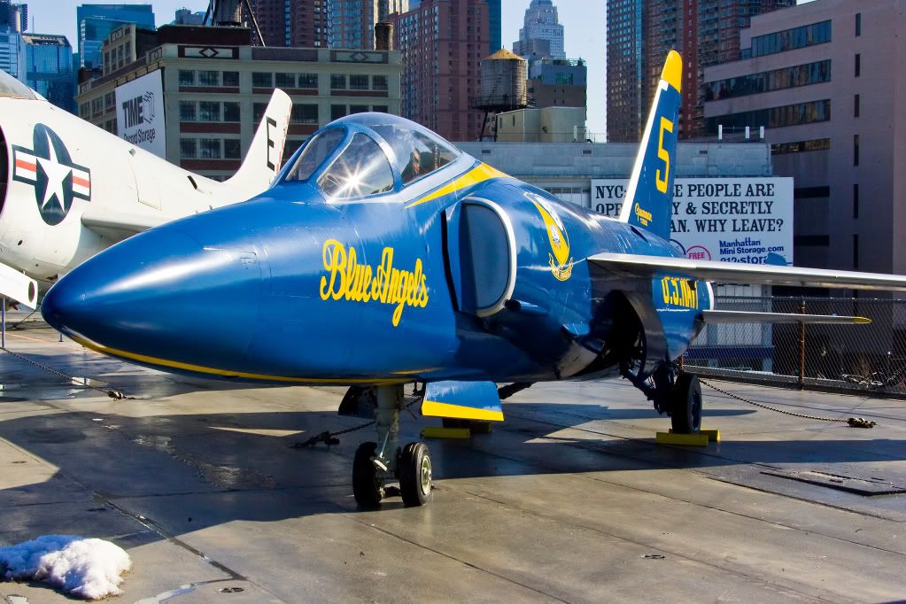 IMAGE: http://i291.photobucket.com/albums/ll281/Biffo58/F-11FTigerBlueAngels_filtered.jpg