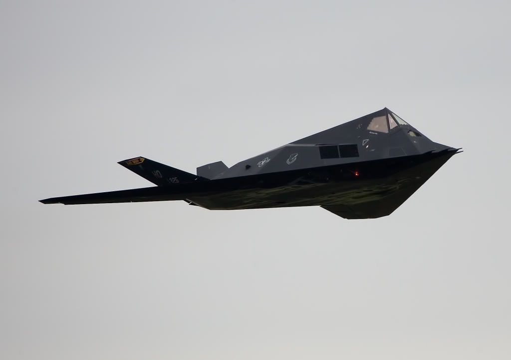 IMAGE: http://i291.photobucket.com/albums/ll281/Biffo58/Nighthawk2_filtered.jpg