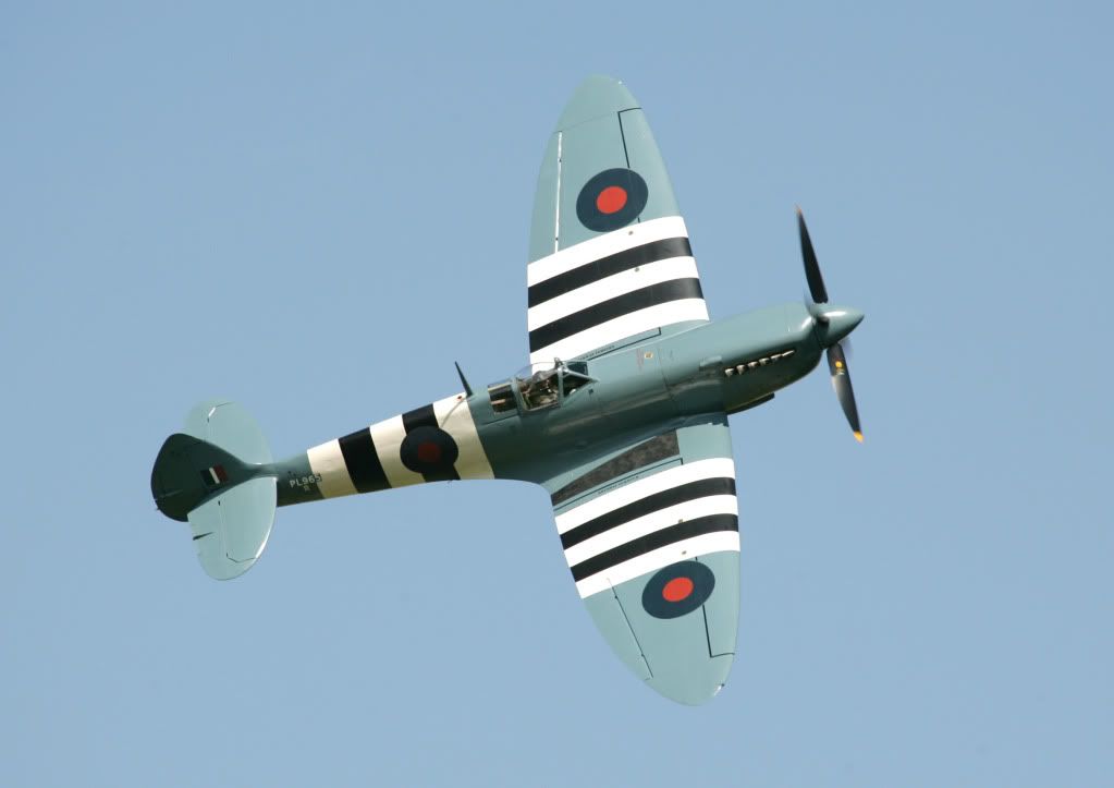 IMAGE: http://i291.photobucket.com/albums/ll281/Biffo58/ShuttleworthMilitaryPageant2007237.jpg