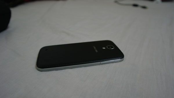 Samsung S4 I545 99% cần ra đi 4t6 hoặc giao lưu Sony Z - 2