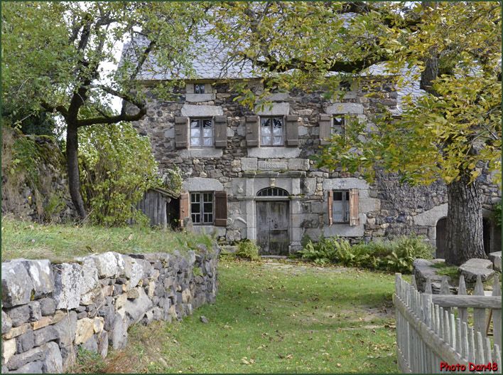 http://i291.photobucket.com/albums/ll288/danyblog/album1/Ferme-P-A_zps8ad7668a.jpg