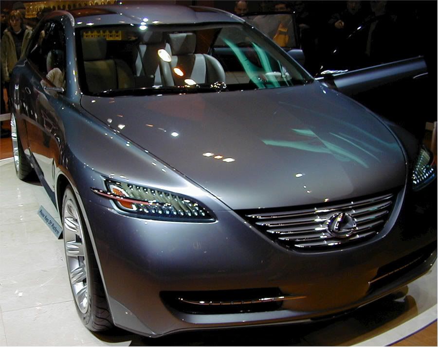 Chi_Auto_Show_2004_Lexus_Concept.jpg