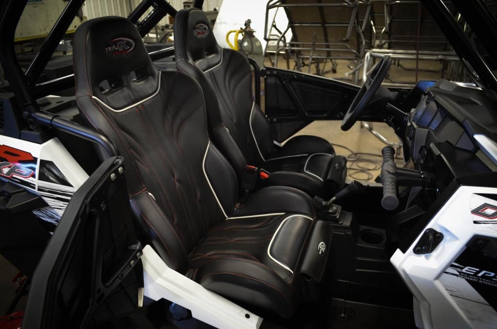 photo TripleXBlackwidowBucketseatsPolaisRZRXP1000-4_zpsbcf120ee.jpg