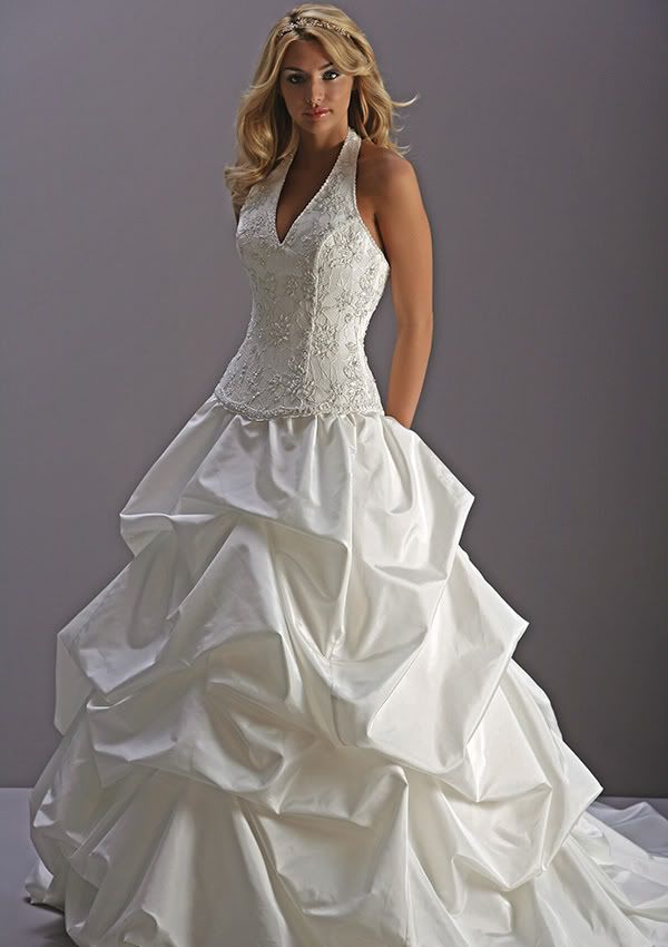 white-wedding-gown-best-new-style