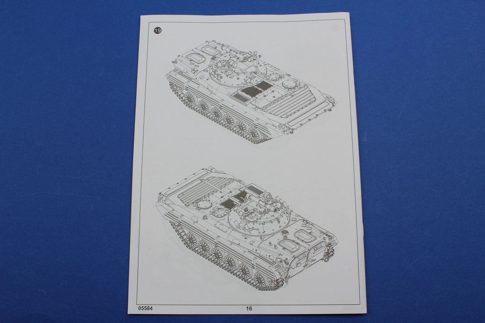 [BMP-2%20IFV%20Box%20Contents%20010]