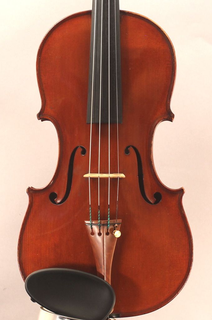  photo 1 Violin Romedio Muncher 1931.jpg