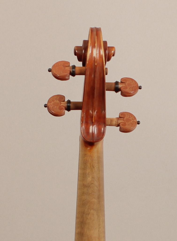  photo 6 Violin Romedio Muncher 1931.jpg