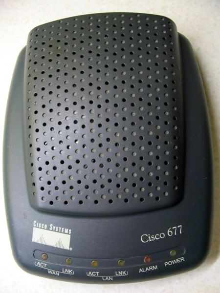 450px-Router_Cisco_677_ubt_2.jpg