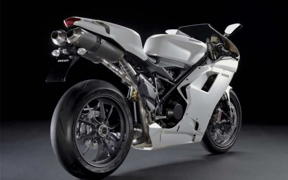 Ducati-1198-widescreen-1450.jpg