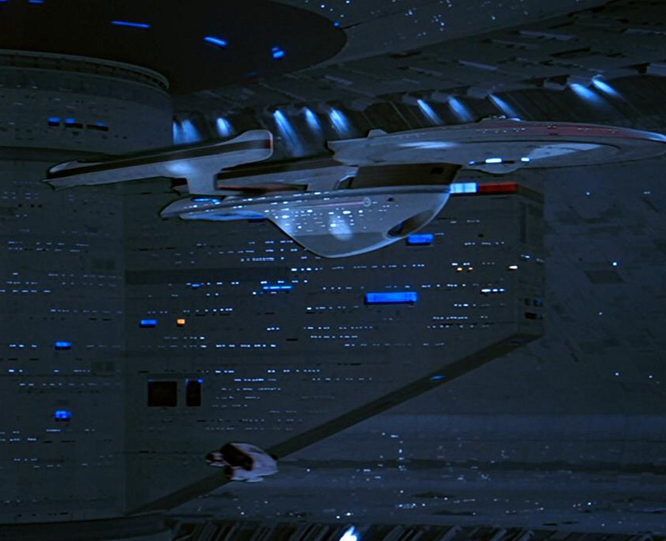 [Image: USS_Enterprise_and_USS_Excelsior_in_Spac...ma6iou.png]