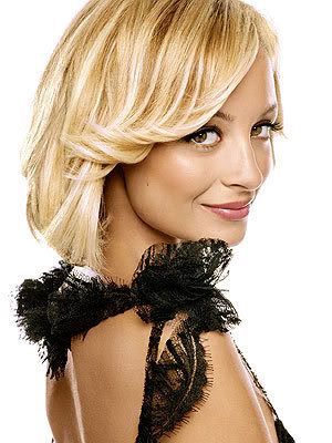 Nicole Richie is giving people to have something to gossip about. Why? Nicole Richie is giving people to have something to gossip about. Why?