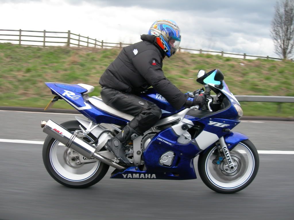 Yamaha_R6-16.jpg