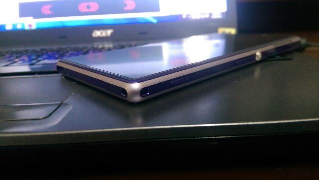 Cần bán SONY Z1 - tím - Xách tay 98%