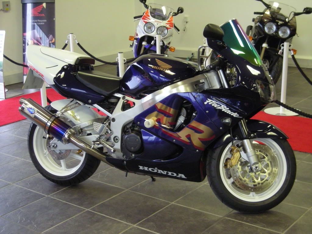 1999 Honda fireblade #7